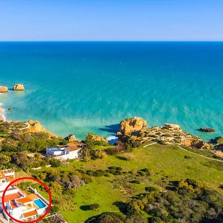 Beach Barreto *
